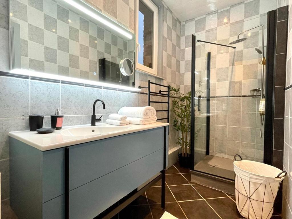 Suites Mana - La Perle Des Isles , Superbe Maison Art Deco Avec Balneotherapie 勒泰勒 外观 照片